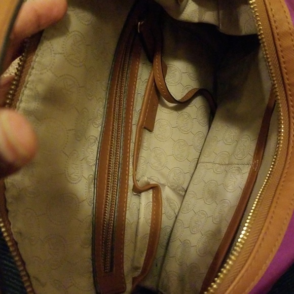 Michael Kors shoulder bag - Picture 3 of 6